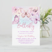 Rainbow Pink Lila Girl Butterfly 1 Geburtstag Einladung (Stehend Vorderseite)