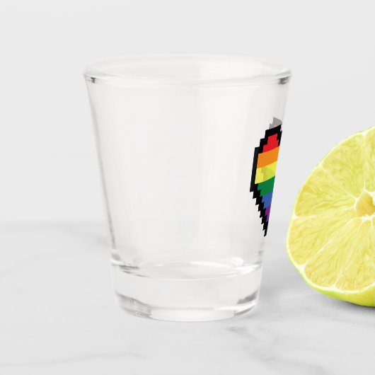 Rainbow Pixel Herz Schnapsglas (Links)