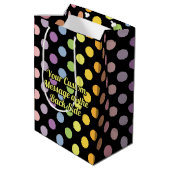 Rainbow Polka Dots Pattern Mittlere Geschenktüte (Rückseite Schrägansicht)