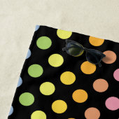 Rainbow Polka Dots Pattern Strandtuch (Beispiel)
