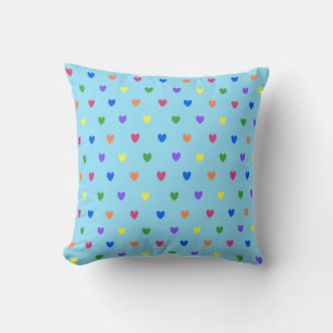 Rainbow-Polka-Herzen auf Babyblau Kissen