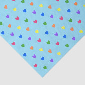 Rainbow-Polka-Herzen auf Babyblau Seidenpapier (Ausschnitt)