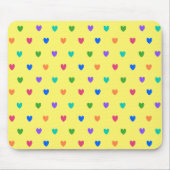 Rainbow-Polka-Herzen auf Gelb Mousepad (Vorne)
