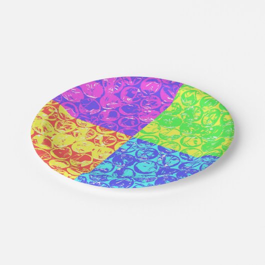 Rainbow Pop Art Bubble Packung Pappteller (Schrägansicht)