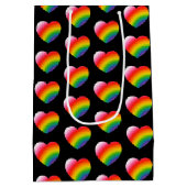 Rainbow Pride Gradient Hearts Muster Mittlere Geschenktüte (Rückseite)