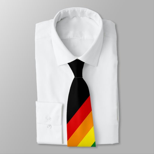Rainbow Pride Krawatte (Gebunden)