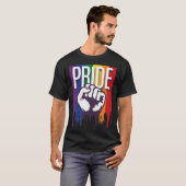 Rainbow Pride LGBTQ Flag Power to the People Fist T-Shirt (Vorne ganz)