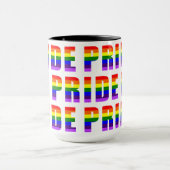 Rainbow Pride Text Art auf benutzerdefinierter Far Tasse (Zentrum)