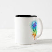 Rainbow-Qualle Zweifarbige Tasse (VorderseiteRechts)