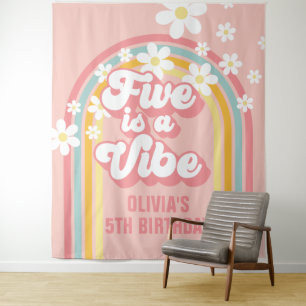 Rainbow Retro Five ist ein Vibe Groovy 5. Geburtst Wandteppich