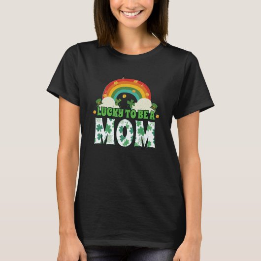 Rainbow Shamrock Leprechaun Saint Patrick's Lucky T-Shirt (Vorderseite)