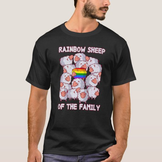 Rainbow Sheep Of The Family  Gay Pride T-Shirt (Vorderseite)