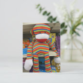 Rainbow Sock Monkey Postkarte (Stehend Vorderseite)