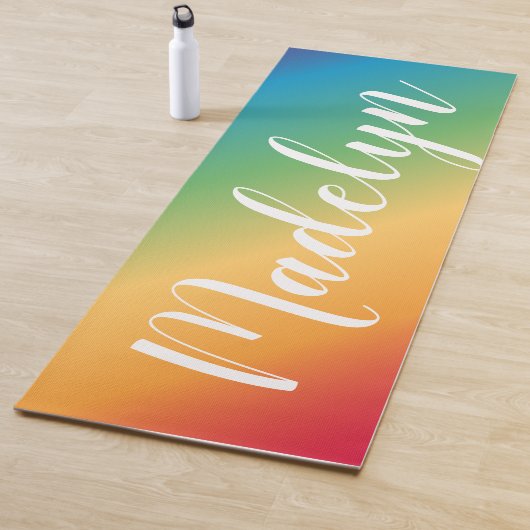Rainbow Spectrum Custom Script Monogram Name Yogamatte (Beispiel)
