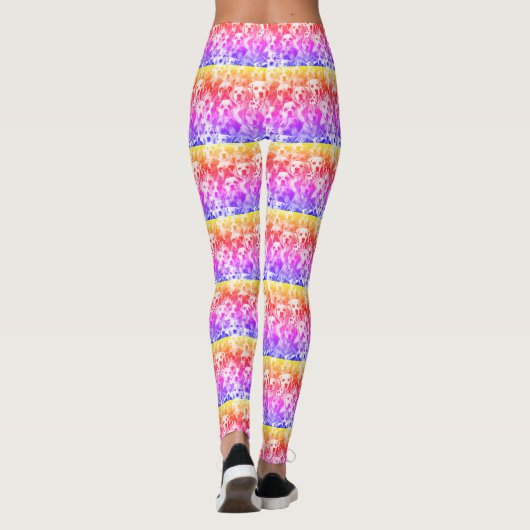 Rainbow Striped Crowded Dog Face Repeat Pattern Leggings (Rückseite)