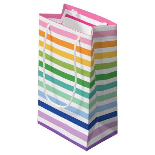 Rainbow Stripmuster Kleine Geschenktüte (Vorderseite Schrägansicht)
