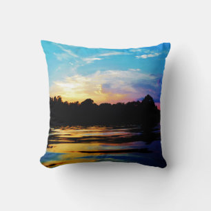 Rainbow Sunset on Mountain Lake Kissen