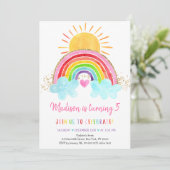 Rainbow Sunshine Pink Gold Birthday Einladung (Stehend Vorderseite)