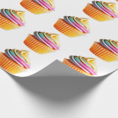 Rainbow Swirl Cupcake with Colorful Wrapper Geschenkpapier (Ecke)