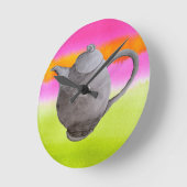 Rainbow Teapot arty tea party Runde Wanduhr (Winkel)