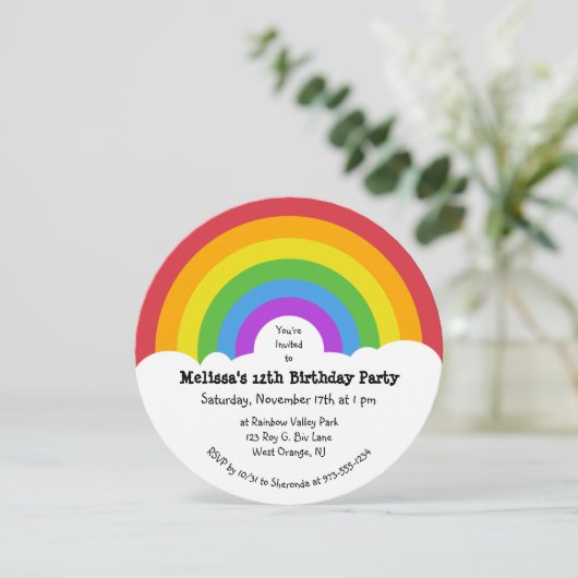Rainbow und Clouds Round-Party Einladung (Stehend Vorderseite)