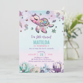 Rainbow Under Sea Turtle Coral Birthday Party Einladung (Stehend Vorderseite)