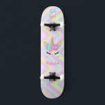 Rainbow Unicorn Girl Skateboard<br><div class="desc">Machen Sie dieses süße Unicorn Skateboard durch Hinzufügen Ihres Textes zu Ihrem eigenen. Um auf die erweiterten Bearbeitungstools auf Zazzle zuzugreifen, gehen Sie bitte zu "Personalisieren Sie diese Vorlage" und klicken Sie auf "Details", scrollen Sie nach unten und drücken Sie den Link "Weitere Anpassungen vornehmen". Tolle Geschenkidee für Girls, die...</div>