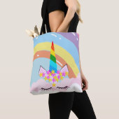 Rainbow Unicorn im Sky Toddler Tasche (Von Nahem)