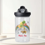 Rainbow Unicorn mit Balloon Monogram Name Trinkflasche<br><div class="desc">Dieses Design kann durch Auswahl der Option Design bearbeiten personalisiert werden. Sie können auch auf andere Gegenstände übertragen. Kontaktieren Sie mich unter colorflowcreations@gmail.com oder nutzen Sie die Chat-Option oben auf der Seite, wenn Sie dieses Design auf einem anderen Produkt haben möchten oder Hilfe benötigen. Sehen Sie mehr von meinen Designs...</div>