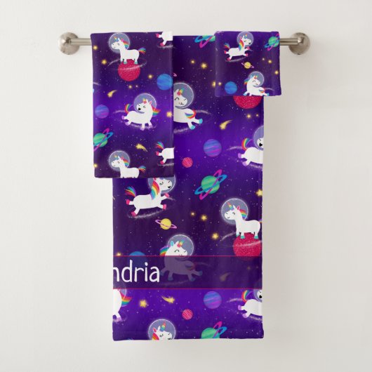 Rainbow Unicorns In Space Purple Ombre Badhandtuch Set (Insitu)