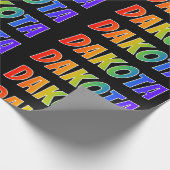 Rainbow Vorname "DAKOTA"; Fun & Colorful Geschenkpapier (Ecke)