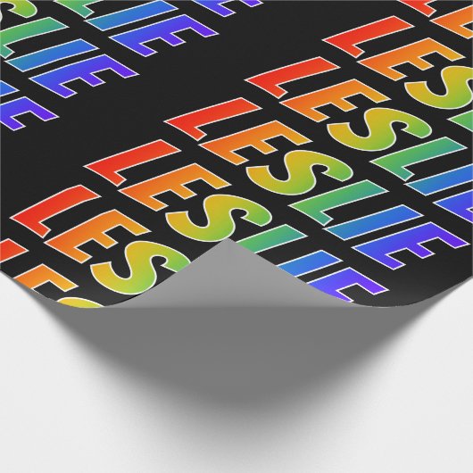 Rainbow Vorname "LESLIE"; Fun & Colorful Geschenkpapier (Ecke)