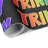 Rainbow Vorname "TRINITY"; Spaß & Farben Geschenkpapier (Rolleneckpunkt)