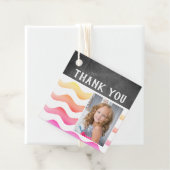 Rainbow Wave Chalkboard Foto Geburtstag Vielen Dan Geschenkanhänger (Beispiel)