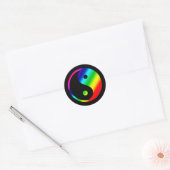 Rainbow Yin Yang Runder Aufkleber (Umschlag)