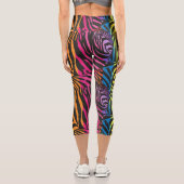 Rainbow Zebra Stipes Capri Leggings (Rückseite)