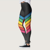 Rainbow-Zickzack Streifen auf einem schwarzen Hint Leggings (Links)