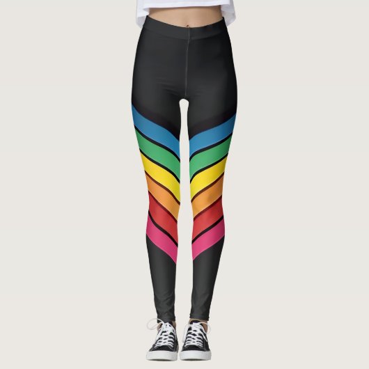 Rainbow-Zickzack Streifen auf einem schwarzen Hint Leggings (Vorderseite)