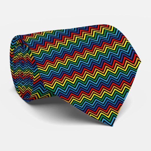 RAINBOW Zigzag Muster - anpassbarer Hintergrund Krawatte (Gerollt)