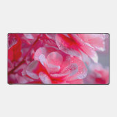 Raindrop Blush Pink Blossom Schreibtischunterlage (Vorderseite)
