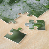 Raindrops auf dunkelgrünen Blätter Puzzle (Seite)
