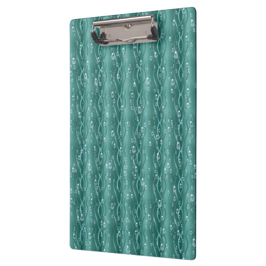 Raindrops auf grünem Metall Klemmbrett (Links)