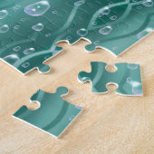 Raindrops auf grünem Metall Puzzle (Seite)