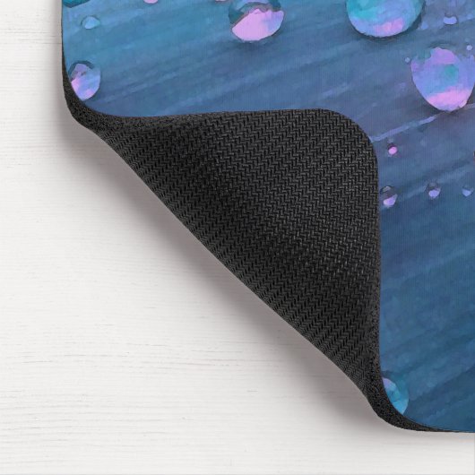 Raindrops Closeup, Spacey Blues Mousepad (Ecke)