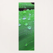 Raindrops Closeup, Spacey Green Yogamatte (Rückseite)