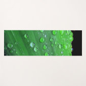 Raindrops Closeup, Spacey Green Yogamatte (Vorderseite (Horizontal))