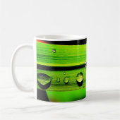 Raindrops on Grass Kaffeetasse (Links)