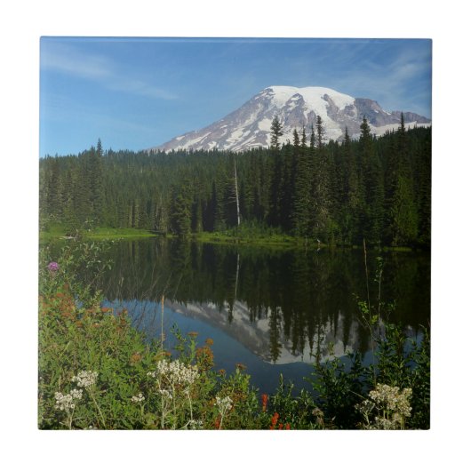 Rainier Lake Reflektion mit Wildblumen Fliese (Vorderseite)