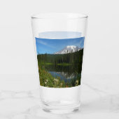 Rainier Lake Reflektion mit Wildblumen Glas (Rückseite)