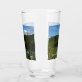 Rainier Lake Reflektion mit Wildblumen Glas (Rechts)